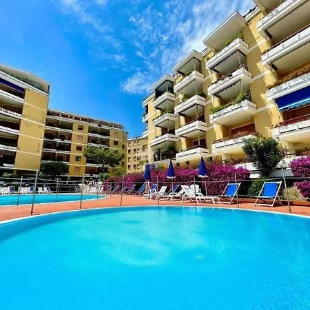 Apartmán San Lorenzo Exclusive - Beachfront & Pools San Lorenzo al Mare