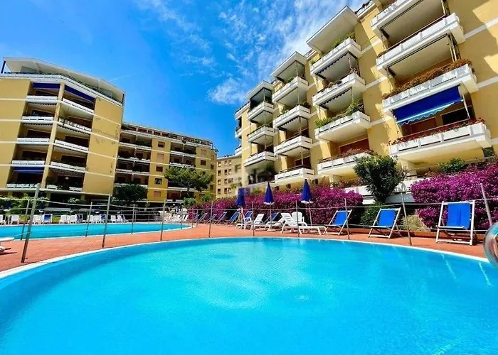 Apartmán San Lorenzo Exclusive - Beachfront & Pools San Lorenzo al Mare